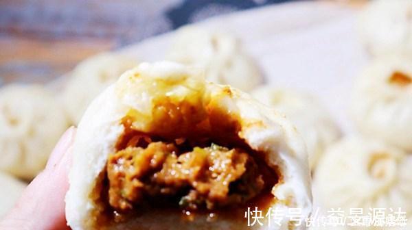 搅拌均匀|蒸包子时,最忌直接上锅蒸,记住3诀窍,包子暄软蓬松不塌陷