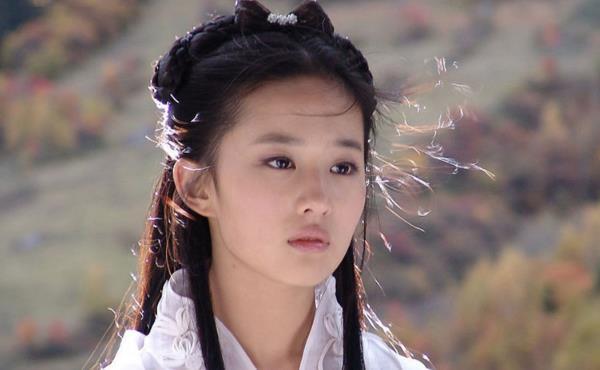 难怪小龙女完全不反抗甄志丙,不是她心动了,你看她在想什么?