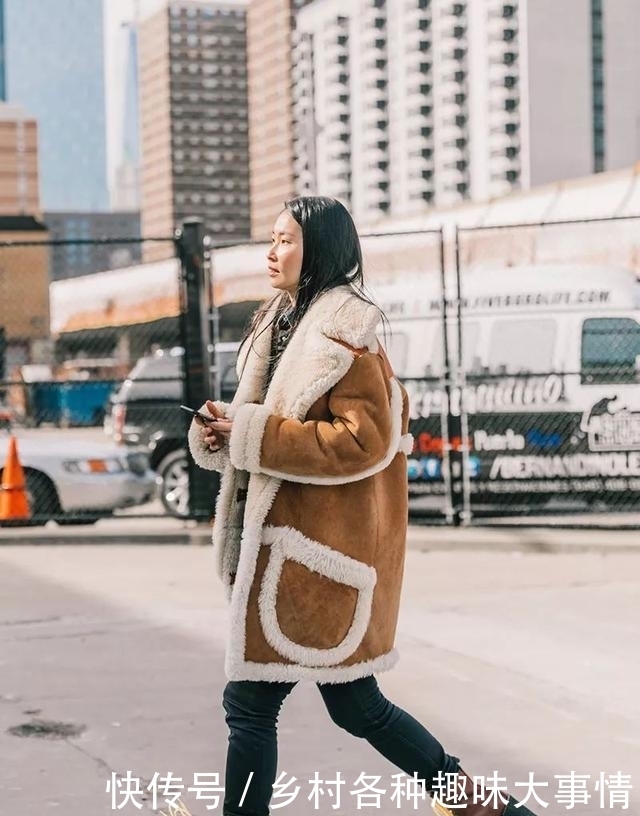 保暖|比大衣保暖,比皮草环保,“羊羔毛外套”才是今冬真爱,时尚保暖