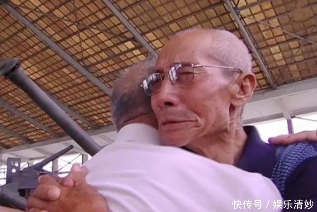 美军|志愿军高喊“向我开炮”后被俘,美军给三条路,他选了最后一条