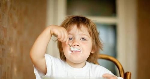 损伤|孩子多大能开始加盐,越晚越好?儿科医生:多数家长都做错了