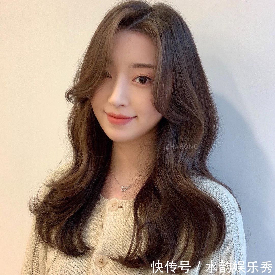 瘦脸|年底发型别瞎剪,最美发型21款送给大家,瘦脸时尚显气质