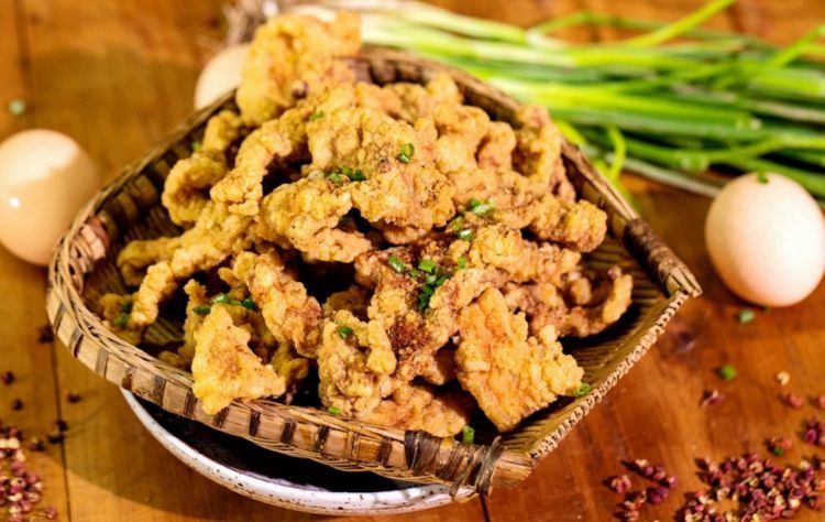 炸酥肉，记住不要放面粉，教你详细做法，酥肉香酥不回软，味道好