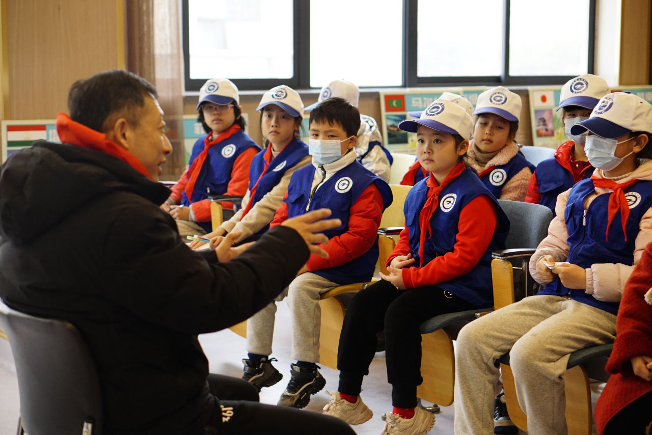 采荷|超燃开学！采荷二小蓝媒小记者与奥运冠军、亚组委主讲人面对面