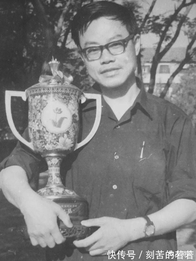 杨慧芬#“百变”作家叶永烈一生出版180多部作品,自曝小学作文不及格