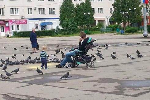 宝宝|宝宝和爸爸单独在家,回来后看到这一幕,内心好崩溃!!