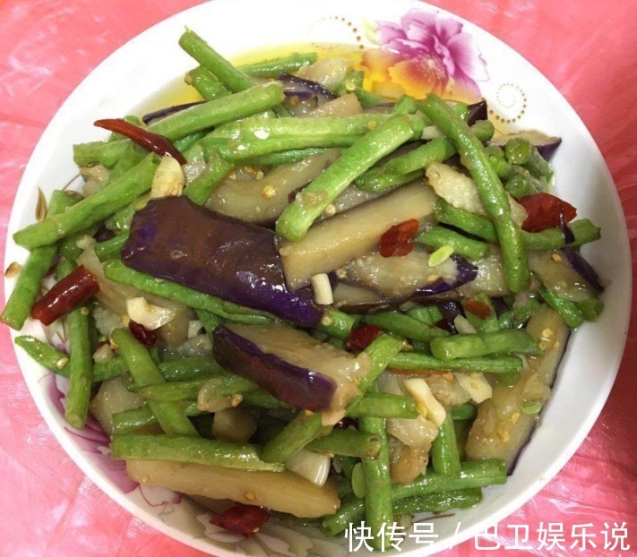 做菜|12个人聚餐吃饭，做了16个菜，做菜做了2个半小时，菜看着还行吗