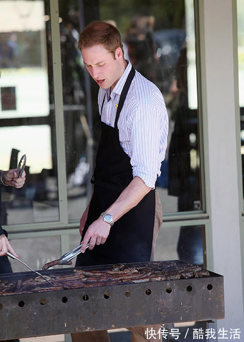 平凡又温馨的幸福:威廉、凯特和孩子们喜欢一家人挤在厨房里做美食
