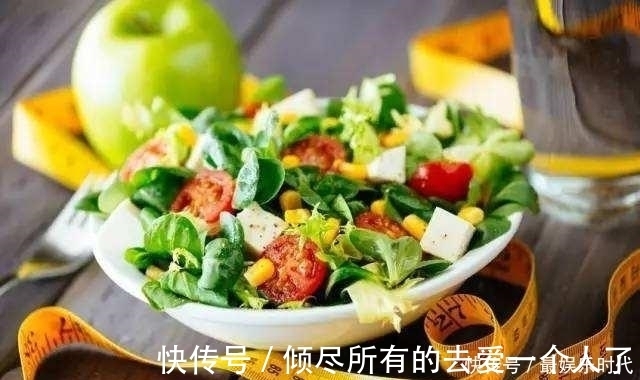 习惯不吃晚饭的人,最后都怎么样了?营养师提醒3种病跟晚饭有关