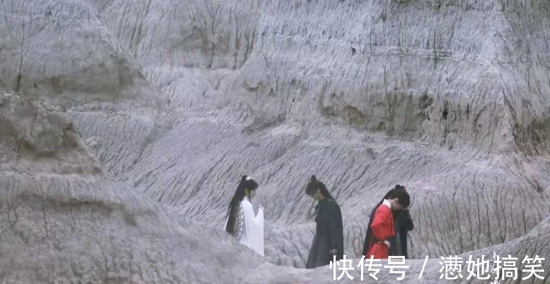 耽改剧|《天官赐福》定妆合照！花城谢怜颜值遭吐槽，肖战前老板来凑热闹