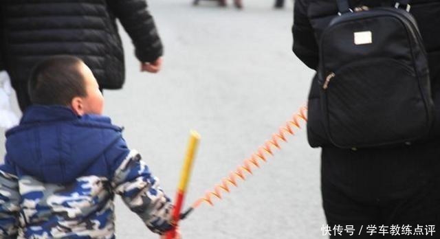 自救|4岁男童落入人贩子手,孩子喊出“2个字”,吓跑人贩子机智自救!