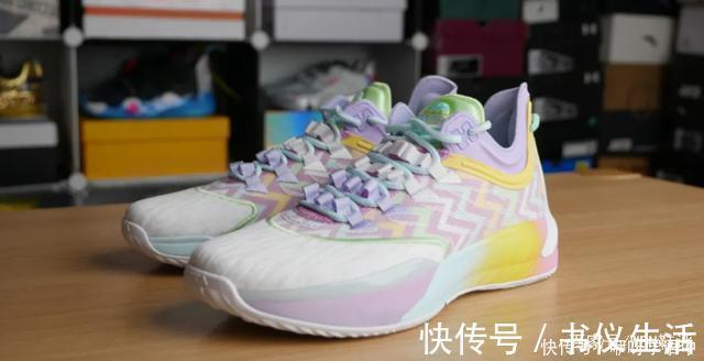 优点 小体重打球该买什么鞋看完这期节目你全都知道了！