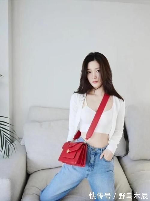 精致 建议三四十岁的女人:多尝试“基础款”穿搭,轻松演绎精致优雅