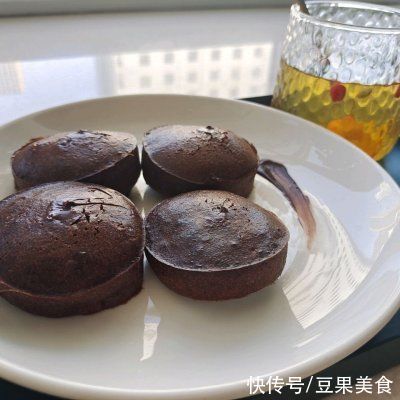 好吃|好吃到模糊的巧克力熔岩蛋糕，怎么都吃不够