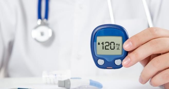 胰岛素|糖尿病人要少碰的5类食物,升糖都很快!切莫贪嘴