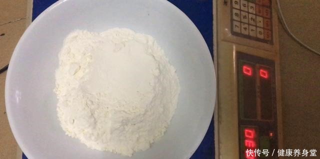 想吃椒盐油酥烧饼的不用买了,完整的做法,外酥里软,非常好吃!