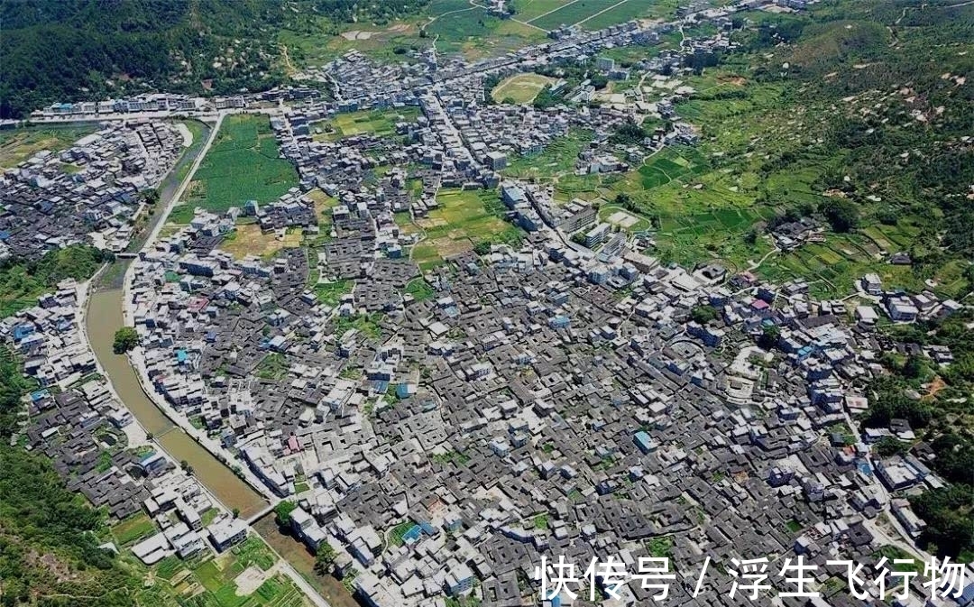 古村|难以想象，福建龙岩这个万人古村竟有74座宗祠，放眼全国也是罕见