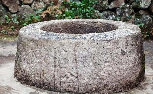 翠云|为何“一人不能进庙,二人不能看井”原来“说不能,就不能”