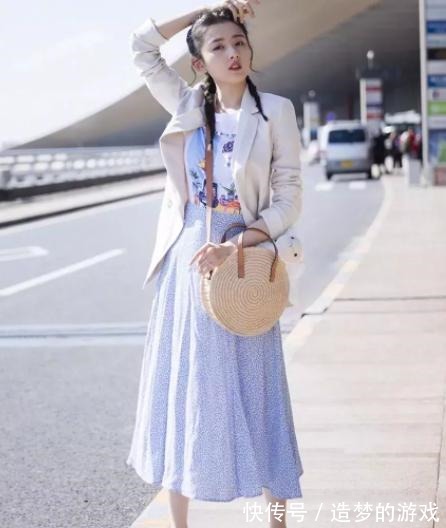 搭配 真正会穿的女人,春天穿裙子很少配高跟鞋,都穿这3双时髦又高级!