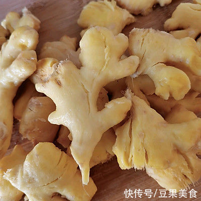 让冬天不再冷的美味“猪脚姜”