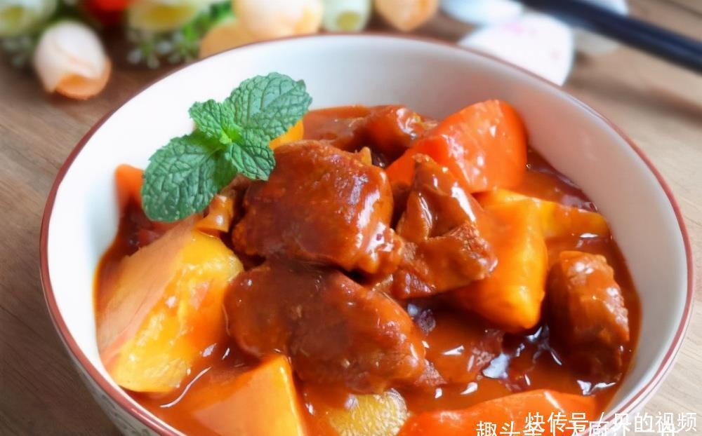 面含|炖牛肉放什么调料?牢记这3种,牛肉软烂入味又多汁,收藏了