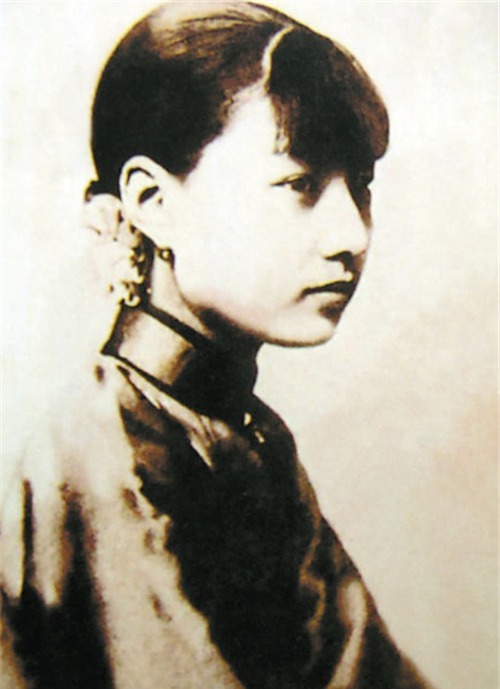 杜月笙最牵挂的女人,去世前为她举办隆重婚礼,只为给她一个名分