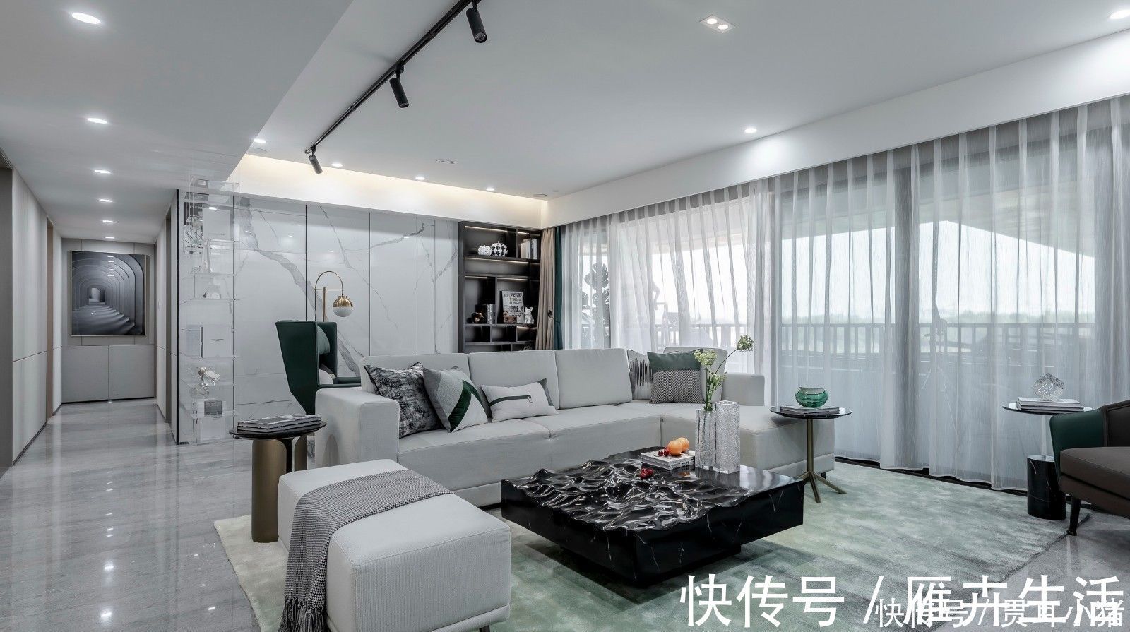温馨感|这才是轻奢风,135㎡现代装修设计,入户第一眼,就是开阔感