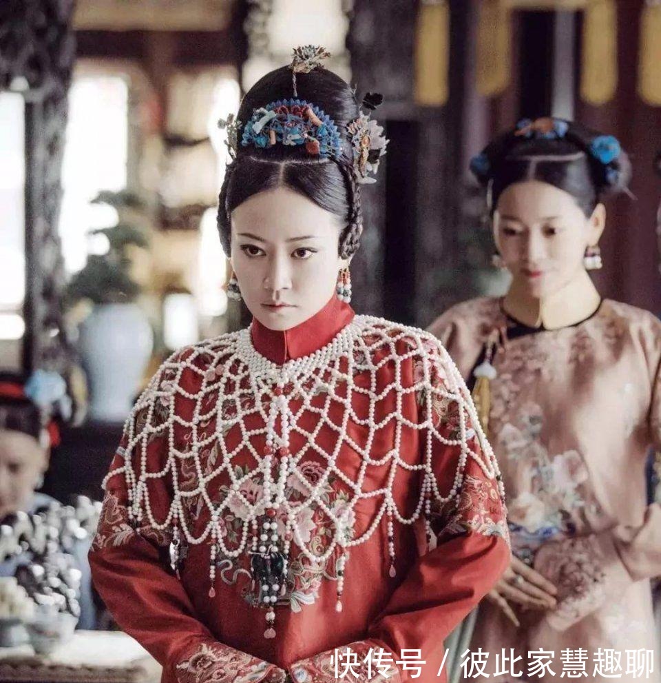 时尚|珠宝首饰还能这样佩戴,这些奇特造型却充满时尚味道,奢华感爆棚