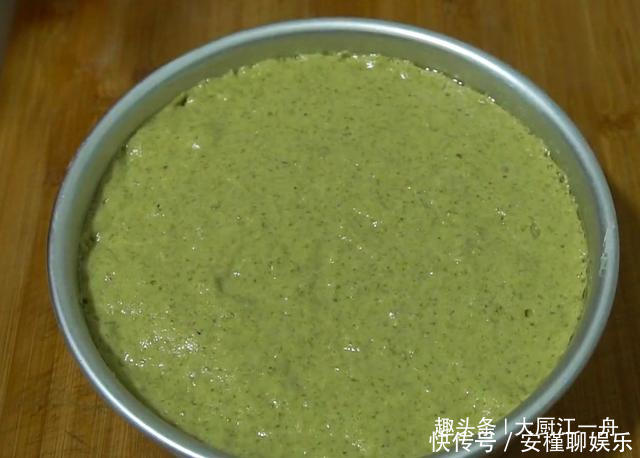 筷子|想吃绿豆糕不用买,摆摊阿姨教你在家做,筷子一搅,一次就能成功