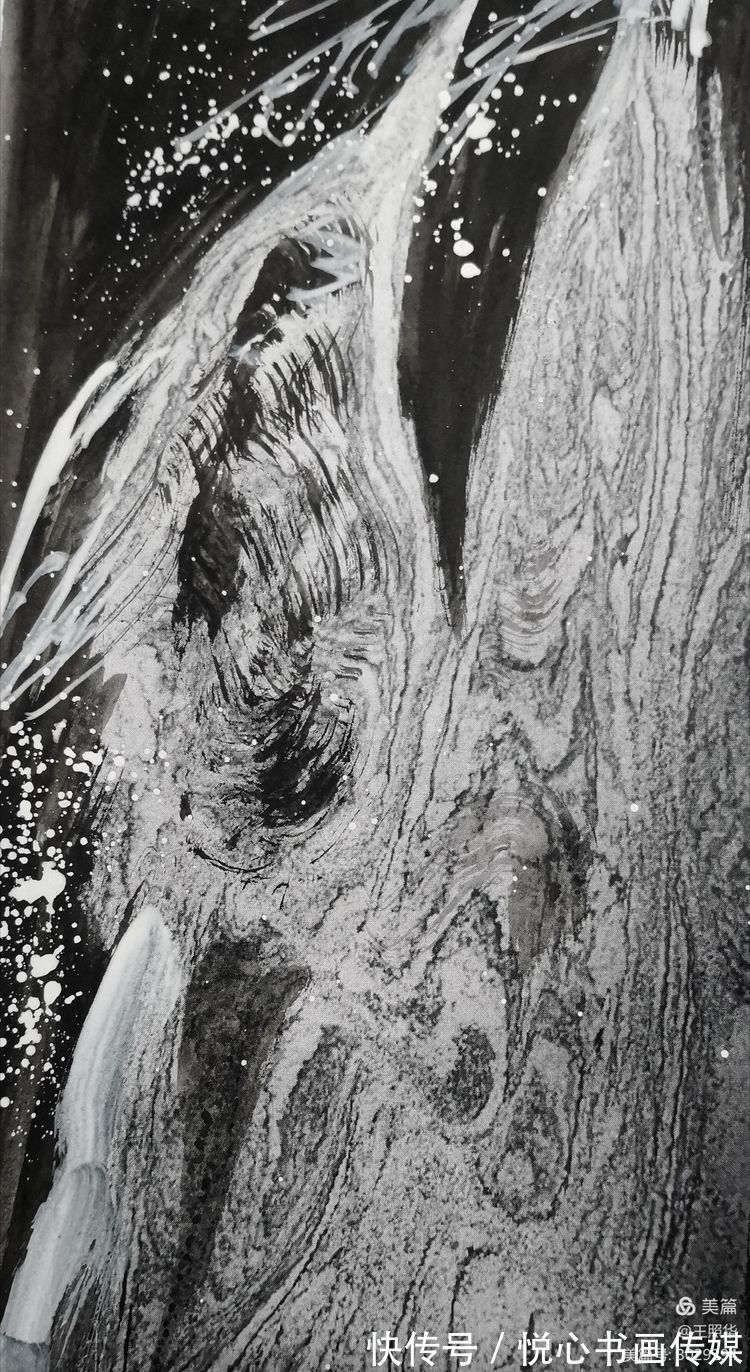 王照华@中国鹰王胡杨大师王照华鬼斧神工画胡杨《秘境》