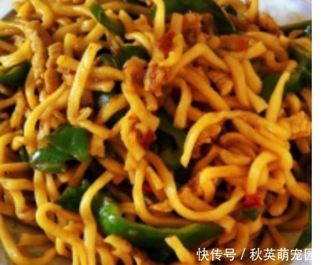 面条还能如此做加入以下食物,营养丰富,做法简单,上桌就光