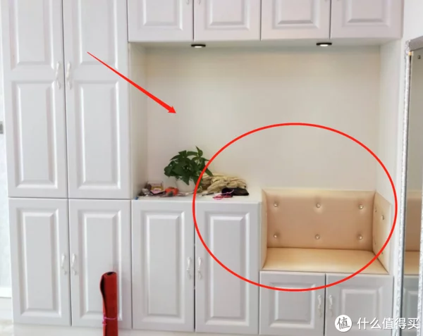AssoonasIenteredthedoor,Iwasamazed.Theentrancecabinethastobeinstalledlikethis.Itisnotonlypracticalbutalsoverybeautiful.house interior design 11 t01477ad703eb11cd2c