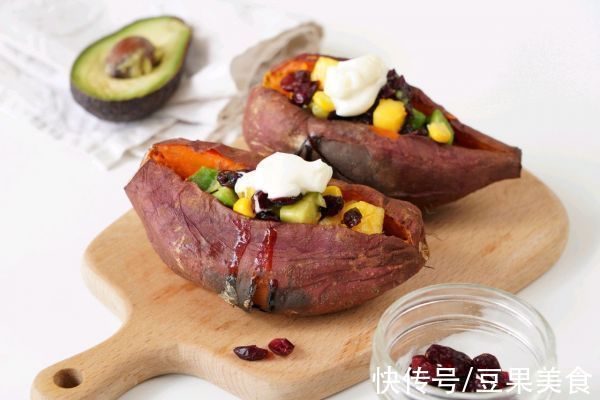 懒人必备这道红薯香烤蔓越莓，简单几步，十分钟就上桌