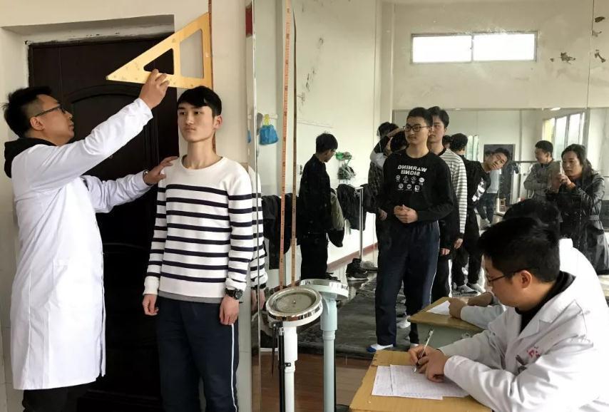 家长|孩子骨骺线闭合前,会发出3个信号,若提早发现还能多长5厘米