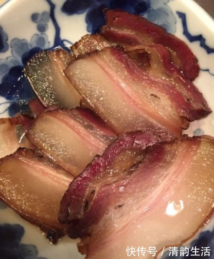 入味|蒸腊肉，别直接上锅蒸！大厨教你这一招，腊肉咸香入味，好吃不腻