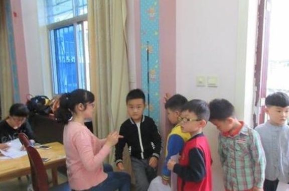 脾胃|儿科大夫:带娃发现身上有3个迹象,个头会越长越慢,家长要留心