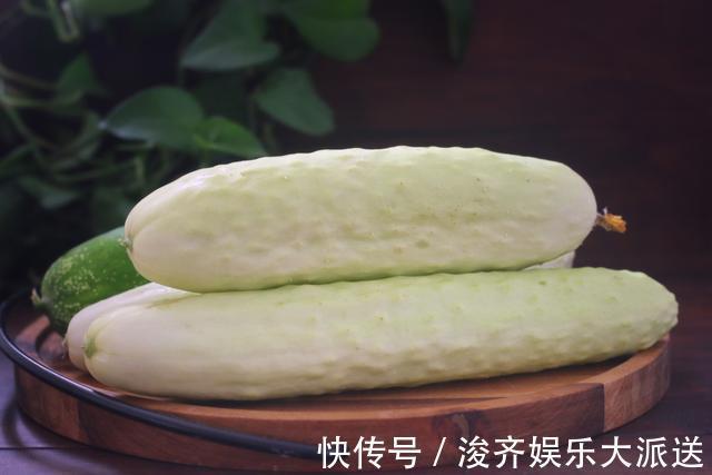 储存|夏天把黄瓜冷冻起来,留到冬天炒肉吃,特别香,我每年都做