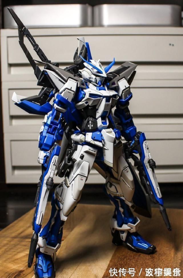 模友|模玩控:舒服配色MG比例异端高达模型蓝色机