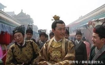 税收|国库空虚，皇帝用恶心馊主意增税收，百姓造反活活饿死他