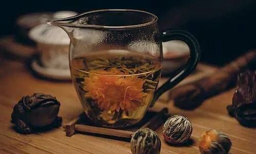 這樣喝茶危害大，尤其是飯后