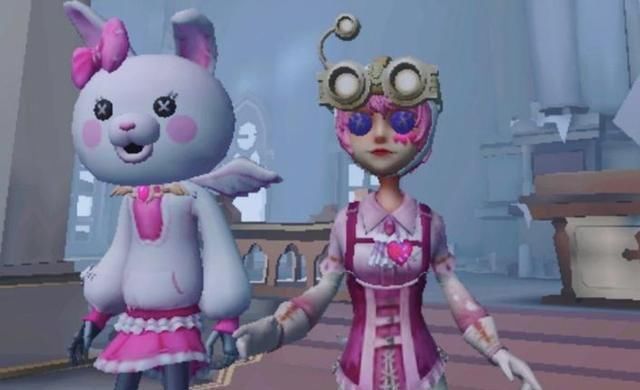 第五人格:机械师"人设"崩了?调整修机速度,却引发剧情问题!