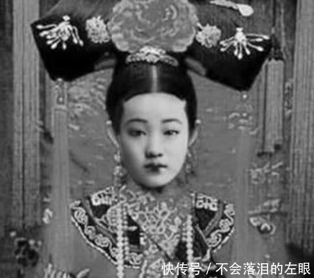 投进去|“珍妃井”小得头都伸不进,珍妃是如何被投进去的看了就知道了