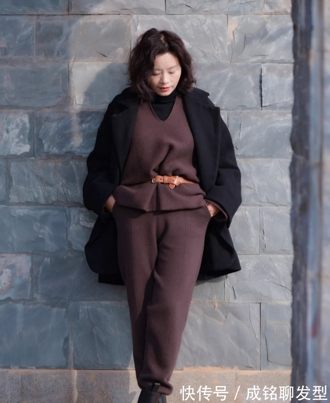 一衣|50岁而不老,这位素人姐姐的穿搭法,真实自然不装嫩,保暖又百搭