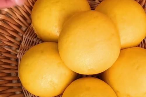  松软|这样做的南瓜馒头只需醒发一次面，个个松软又细腻，香甜又营养