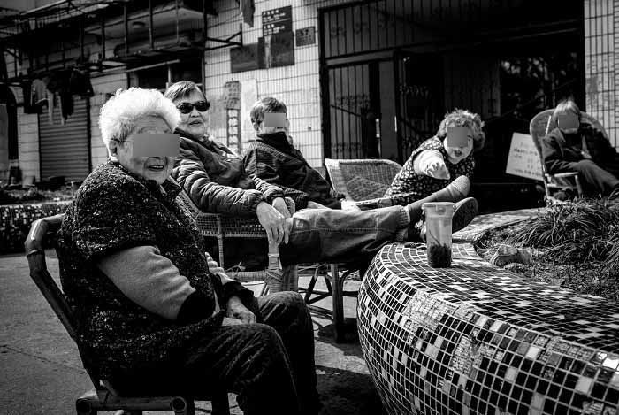 抚养|那些不帮子女带孩子的老人,最后都怎么样了不外乎是这3种结果