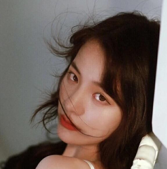 特征|学生党眼睛若有这3点特征,颜值早晚低到谷底,五官再精致也白搭