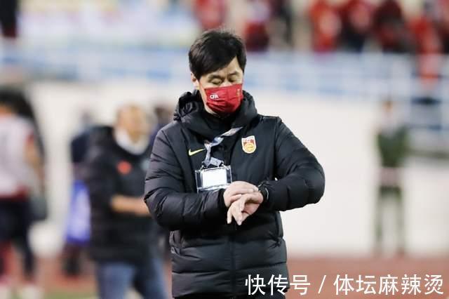 国足|国足闹心春又能如何?两点决定李霄鹏暂无下课风险