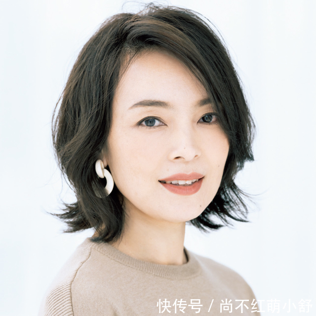 刘海 女人一旦到了40，发型建议“弃长选短”，试试这些妈妈卷，很减龄