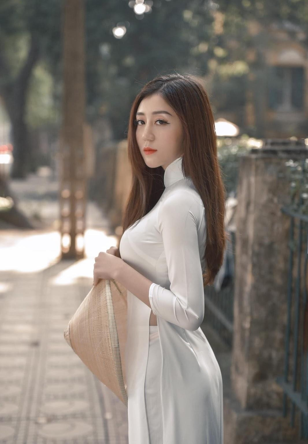 小姐姐|身穿奥黛的越南小姐姐, 温柔气质和性感身材, 都美得让人心动