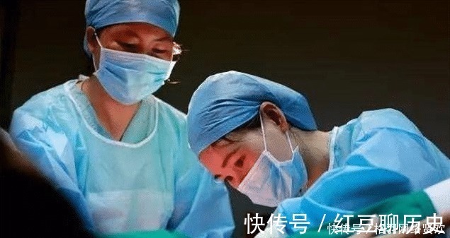 医生|生孩子遇到“段子手”医生,笑点低的产妇,没打麻药都能笑得出来